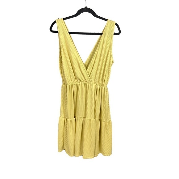 NWOT Caution To the Wind Textured Double V-Neck Dress Size L - Picture 3 of 4